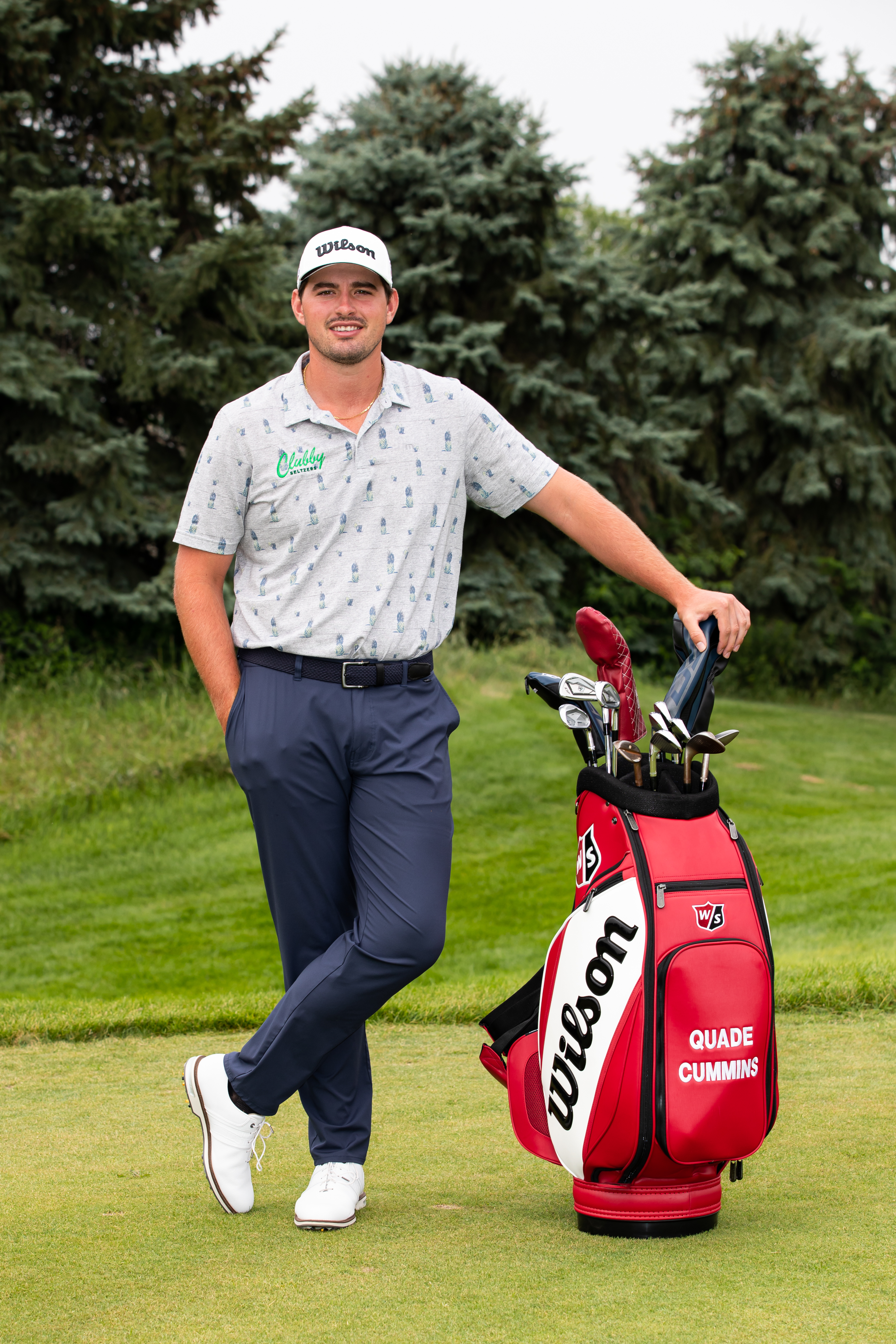Quade Cummins and his golf bag